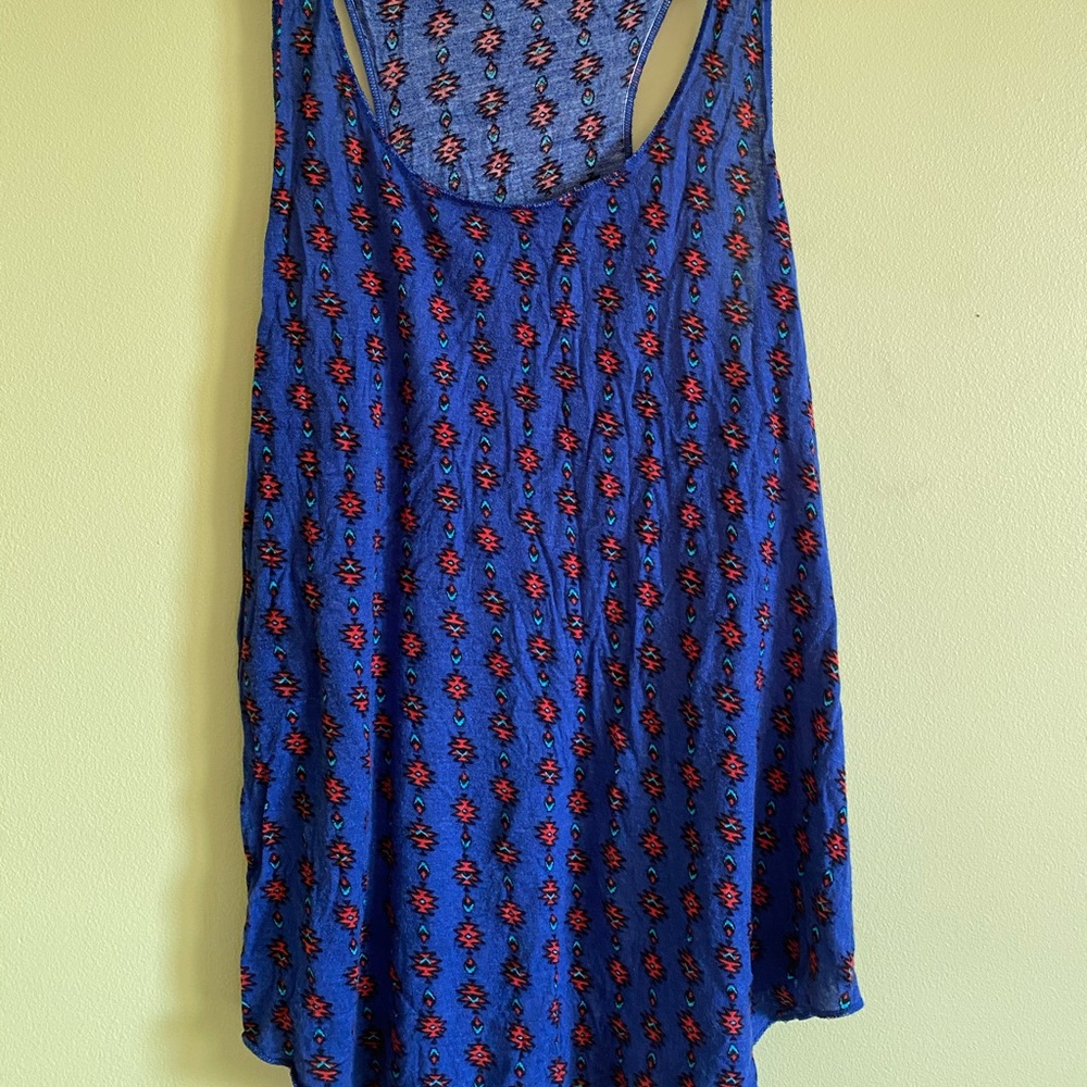 Blue tank top with red details
